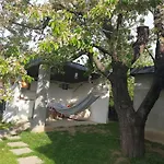 Zahradni Chata V Hloubetine