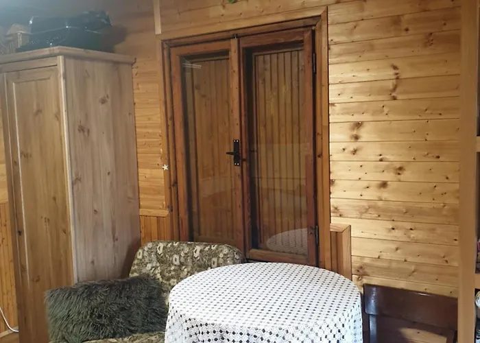 Zahradni Chata V Hloubetine